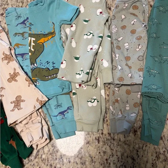 Set of 9 Boys 3T Pajamas - Picture 9 of 11